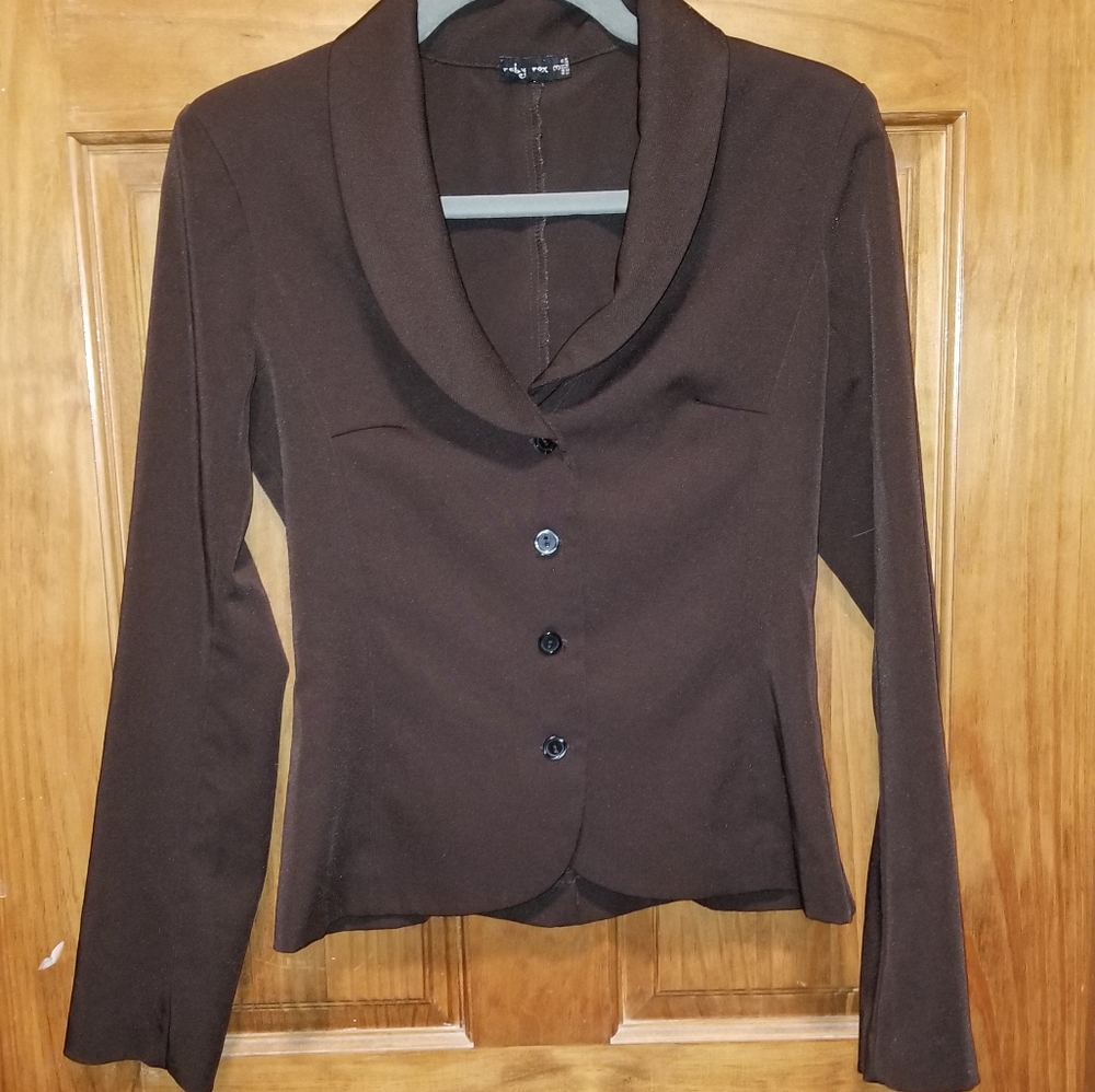 Brown fitted jacket